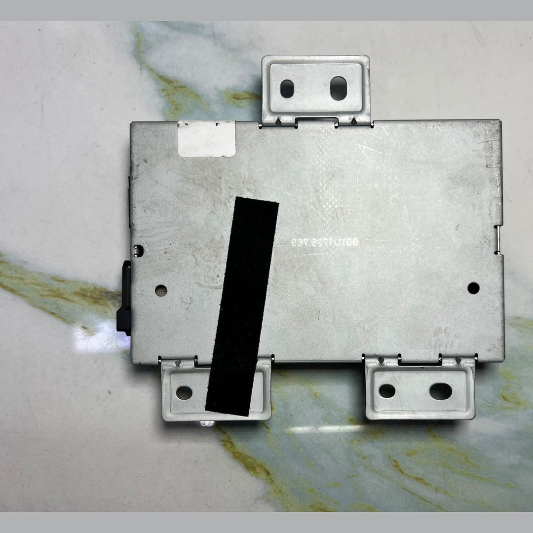 2010-2012 Mercedes-Benz GL350 Communication Interface Module A2049005704 ML450