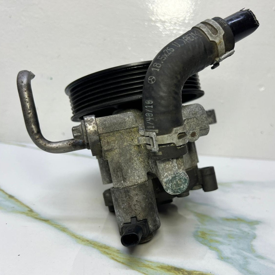 Mercedes-Benz W906 Sprinter Power Steering Hydraulic Pump A006 4667601