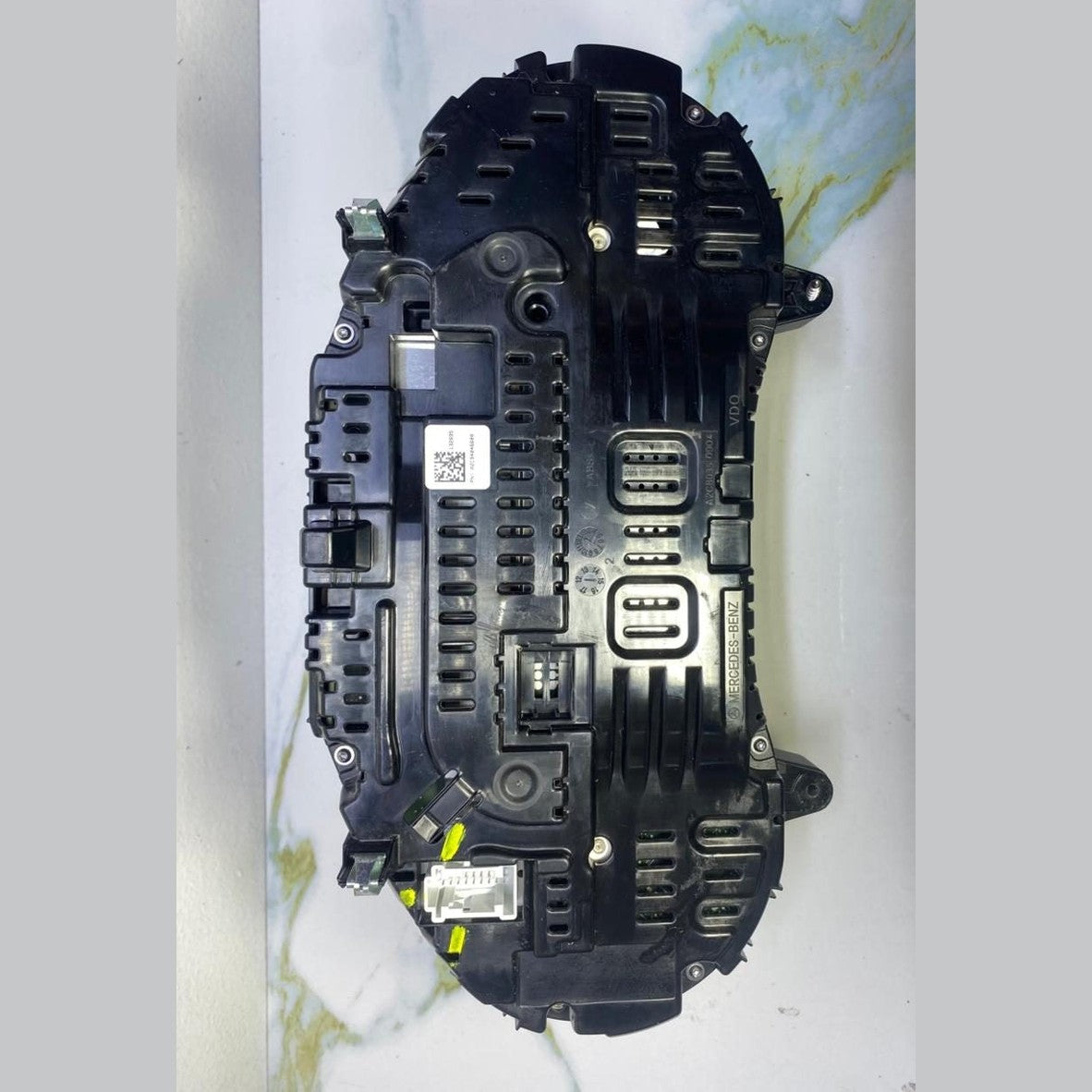 Mercedes Instrument Cluster A2059009915