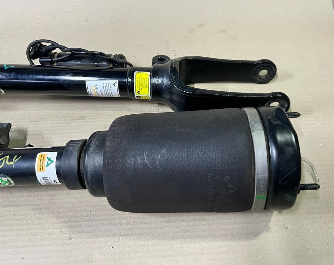 Mercedes W164 GL450 Front Right \ Left Side Air Suspension Shock Absorber Strut