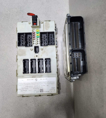 BMW Engine Control Unit DDE 8598759 ECU SET 320D 2017 B47 RHD 