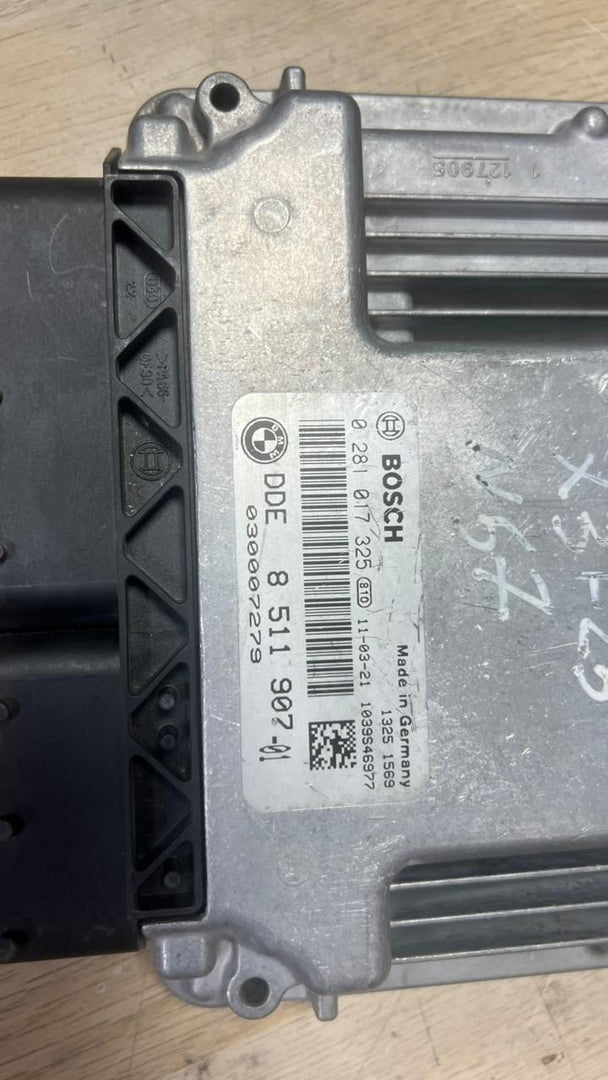 2010-2017 BMW X3 Engine Control Unit 8511907 F11 530DX N57N and X3 F25