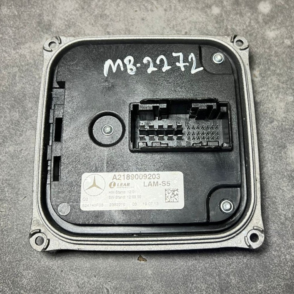 12-16 Mercedes W218 LED Headlight Voltage Regulator Ballast Module A218 9009203