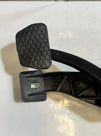 2022 BMW iX I20 xDrive 40 Brake STOP Pedal BRACKET 6893659 OEM