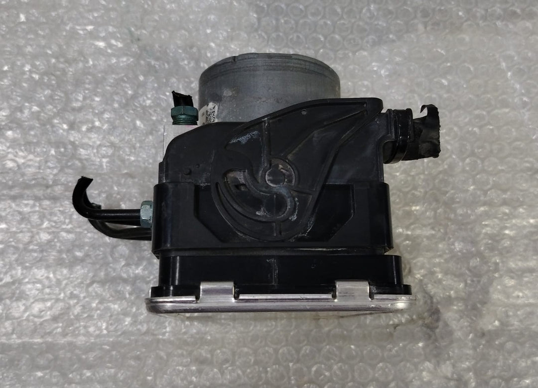 OEM BMW 3 SERIES G20 G21 ABS PUMP CONTROL MODULE 5A09E45 5A09E46