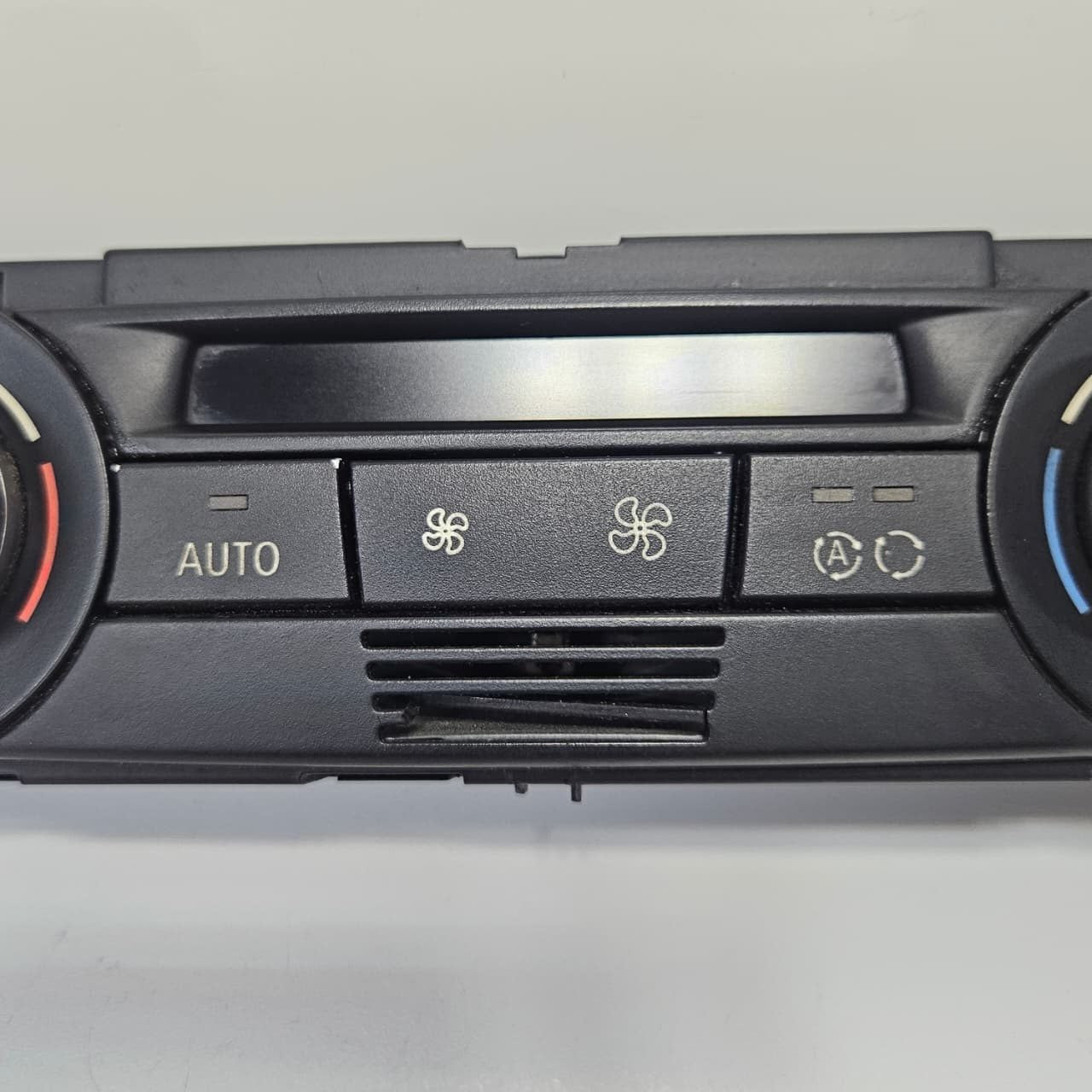 2007-2009 BMW 3 Series E90 E92 E93 328i 335i M3 Climate Control Unit 9162983