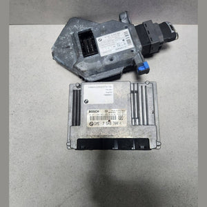 2006-2008 BMW 750i E65 E66 N62B48 V8 Engine Control Module 7549700 RHD ECU SET