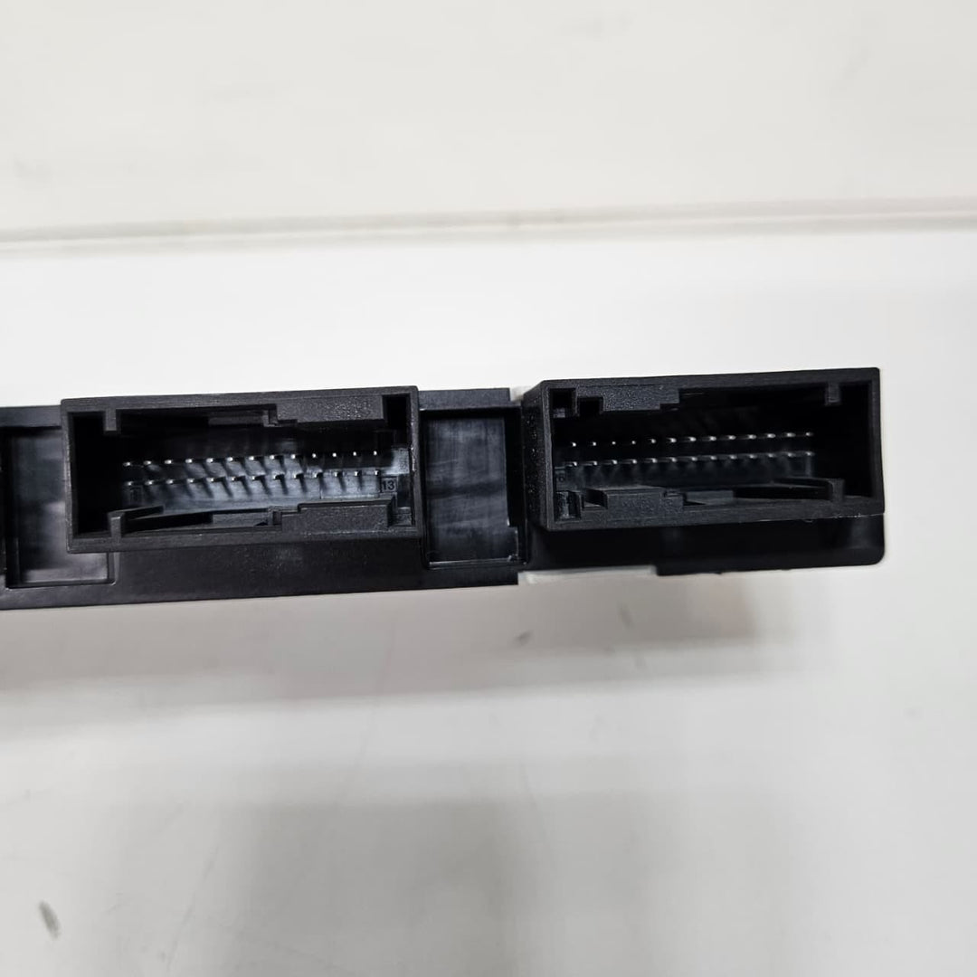 8636967-2014-2018 BMW X6 F16 N63 Engine Control Module ECU DME Key Set