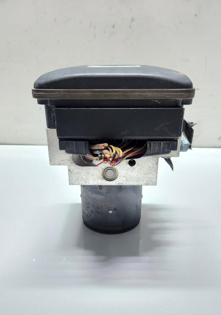 2007-2014 BMW X5 E70 ABS DSC Hydraulic Pump Control Module 6854702