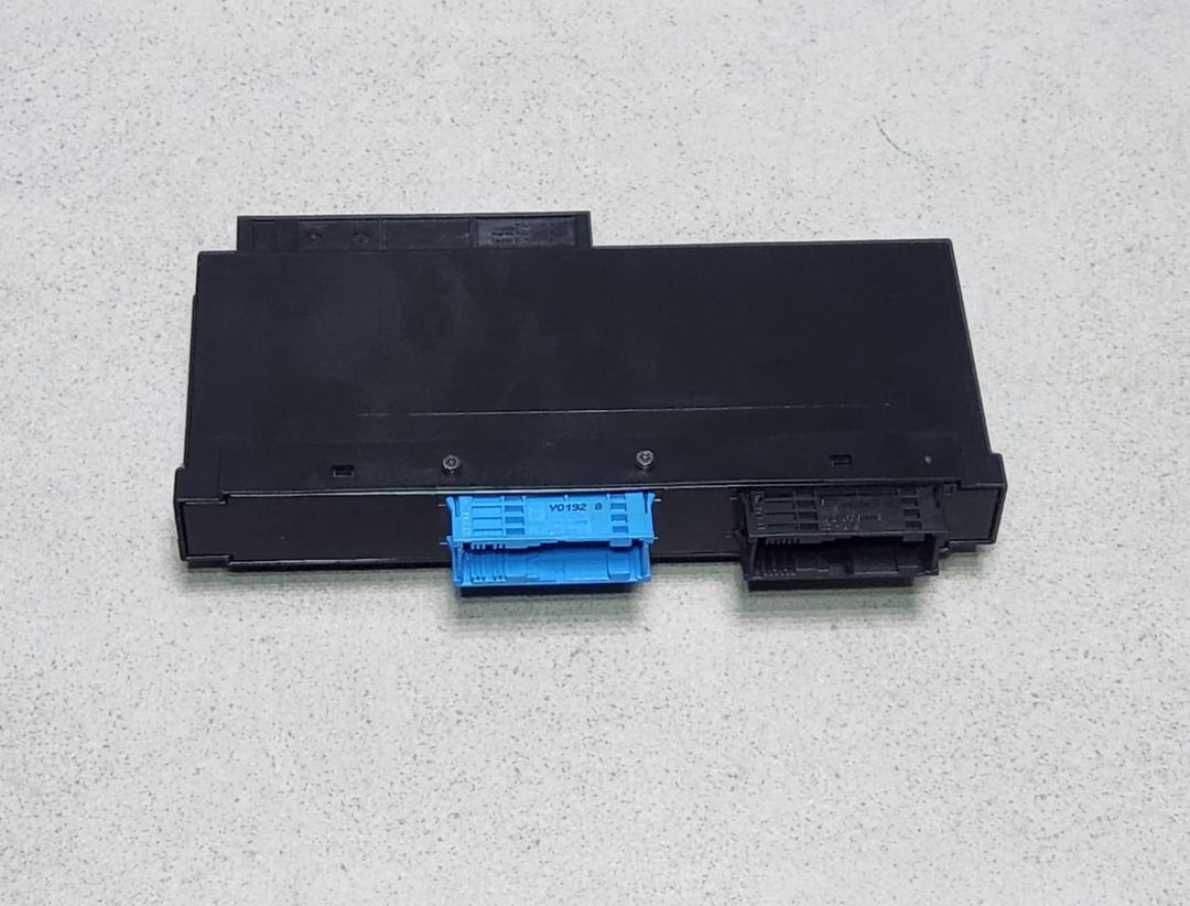 2007-2013 BMW 328i Body Control Module 9176884 3 Series E90 E91 E92 E93