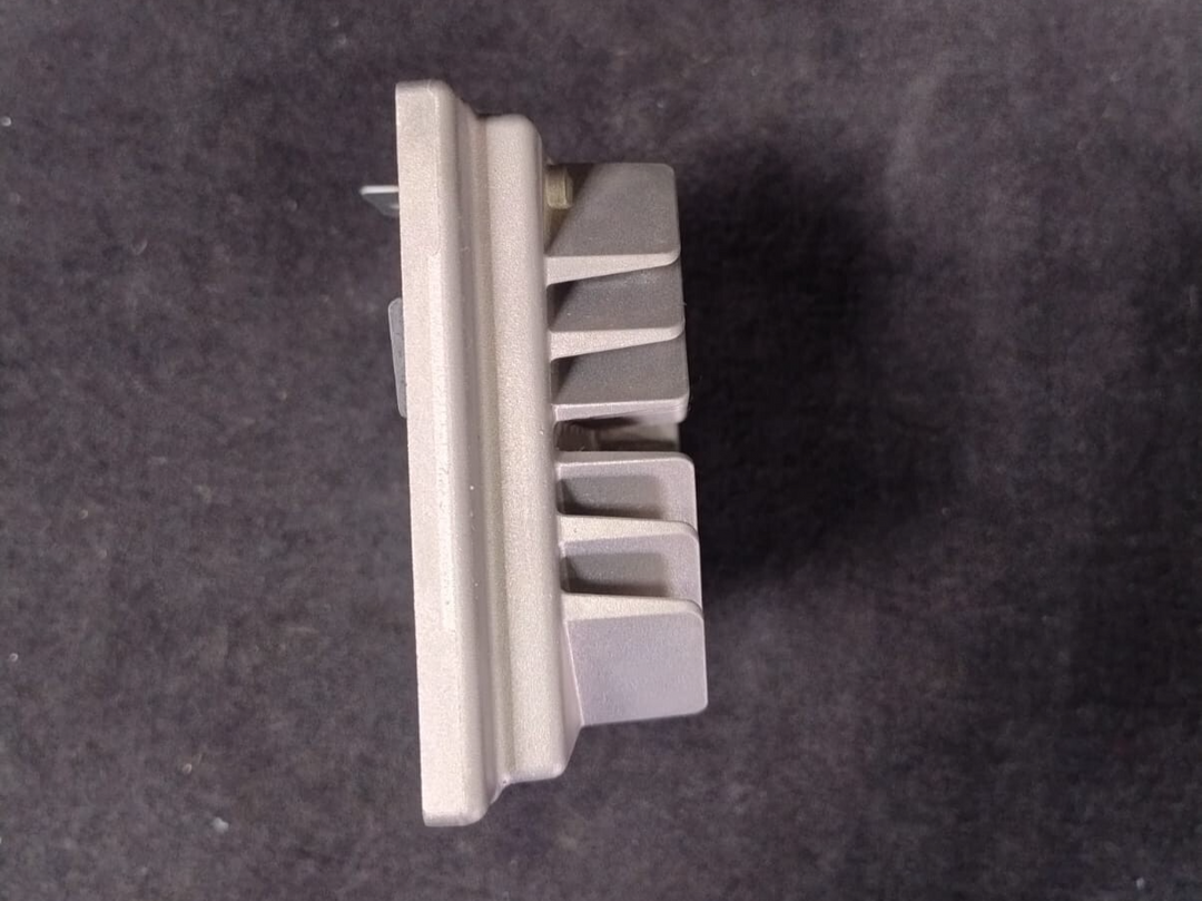 OEM  BMW 530I G30E XDRIVE  AUDIO SYSTEM AMPLIFIER MODULE UNIT 2622764