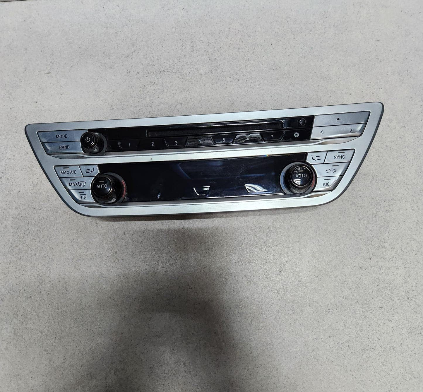 2017-2019 BMW 740i Climate Control Panel 6819174 7 Series G11 LCI and G12 LCI 