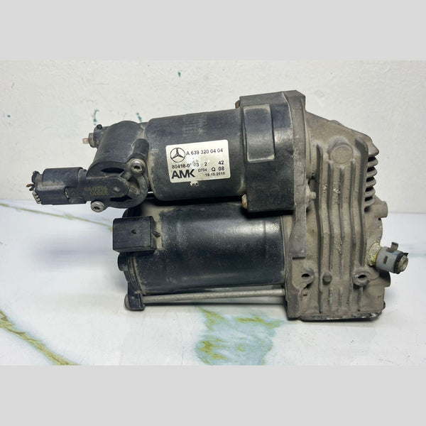 Mercedes W639 Vito V-Class  Airmatic Air Suspension Compressor Pump A639 3200404