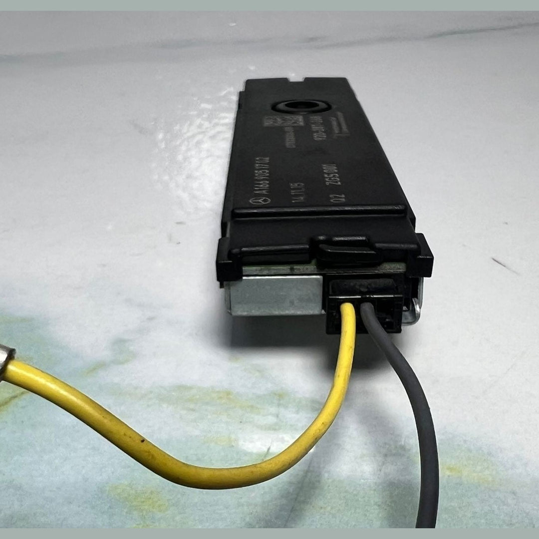 2015-2020 Mercedes-Benz C300 Antenna Amplifier A1669051702 CLA W117 and W205