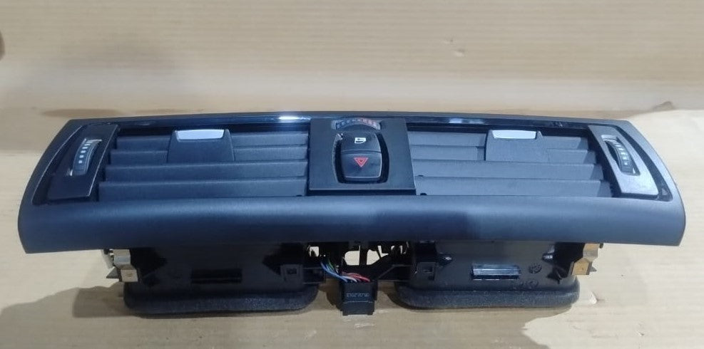 BMW F20 F21 F22 Dashboard Center Vent Fresh Air Grille 9207116 OEM