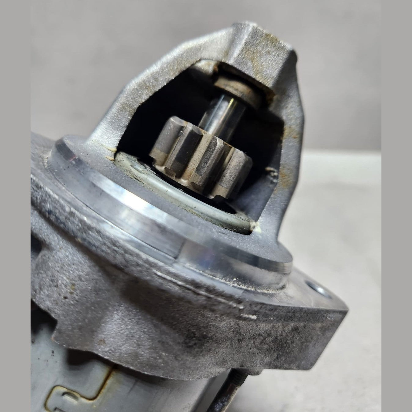 2014-2016 BMW 528i Starter Motor 7579155 E60 E90 Z series X5 3.0si and 528Xi
