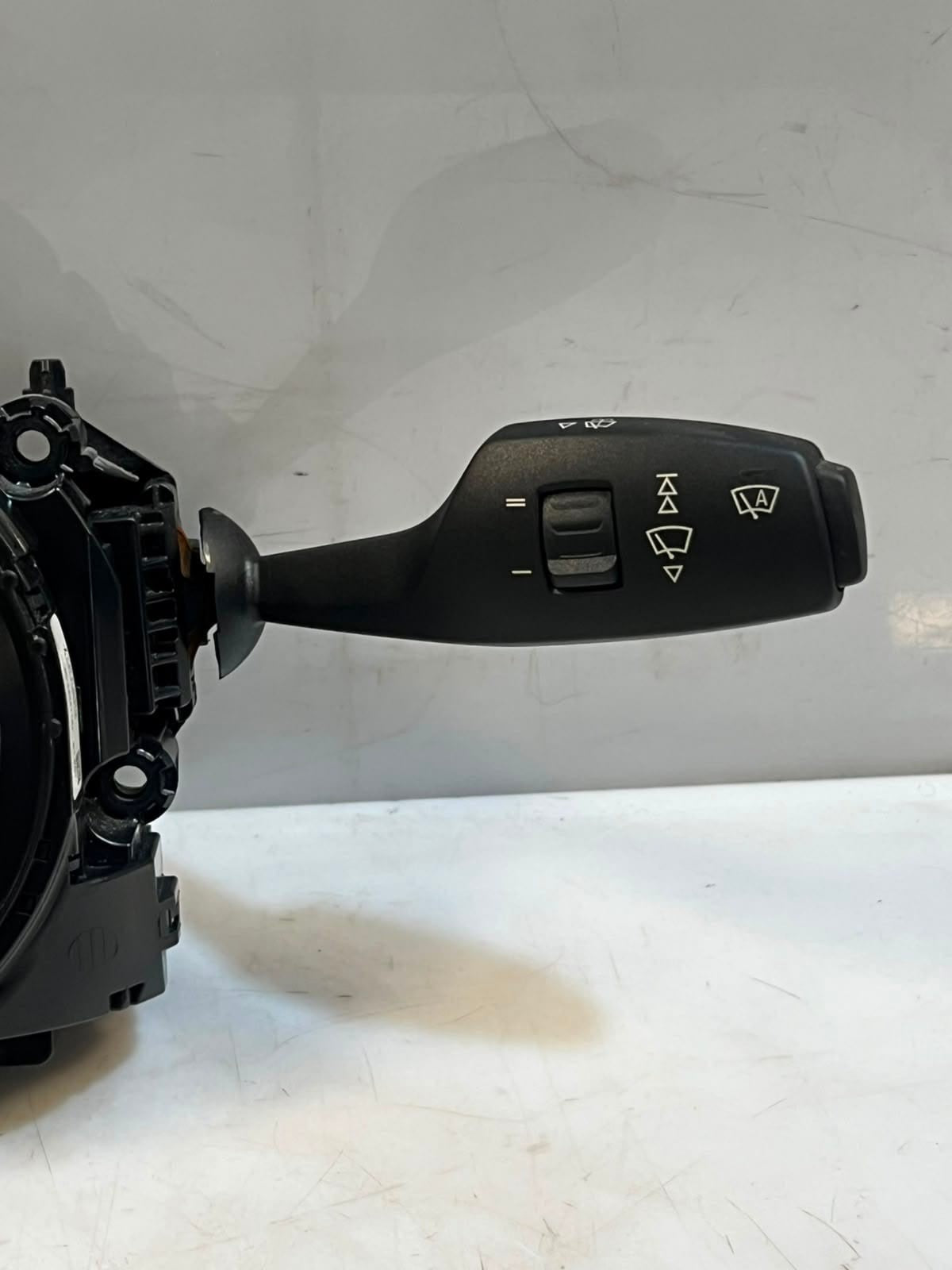 BMW 3 Series F30 F31, 4 Series F32 F33 F34 Steering Column Switch 9351140 OEM