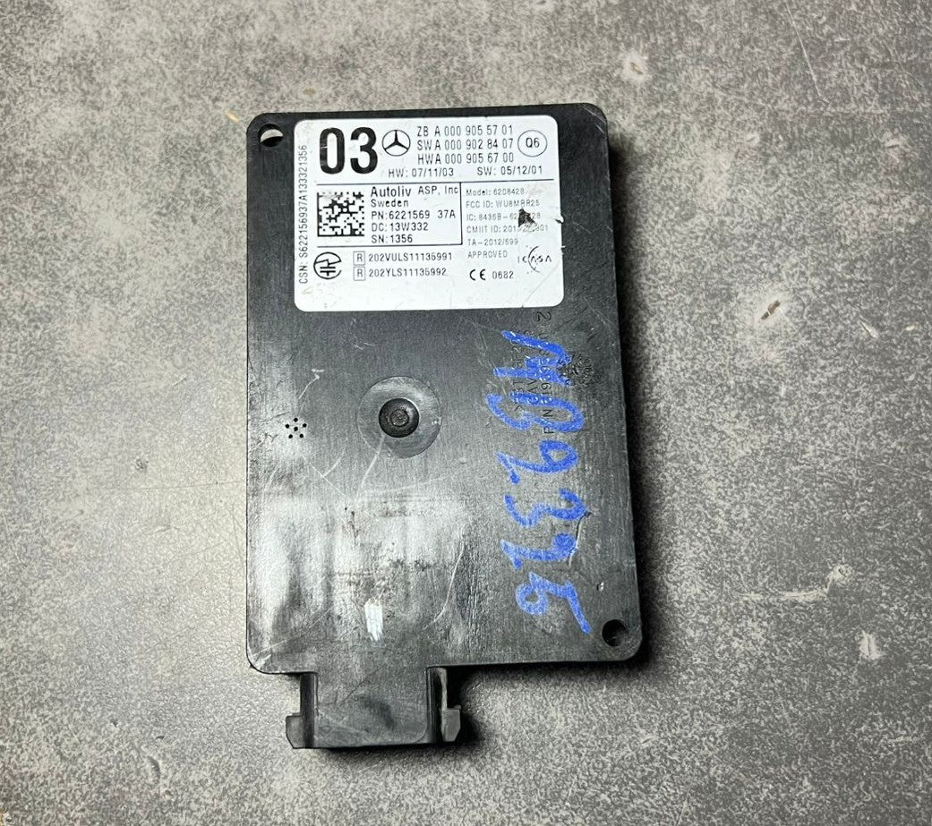 Mercedes W205 W222 Bumper Blind Spot Radar Distance Sensor Module A000 9055701