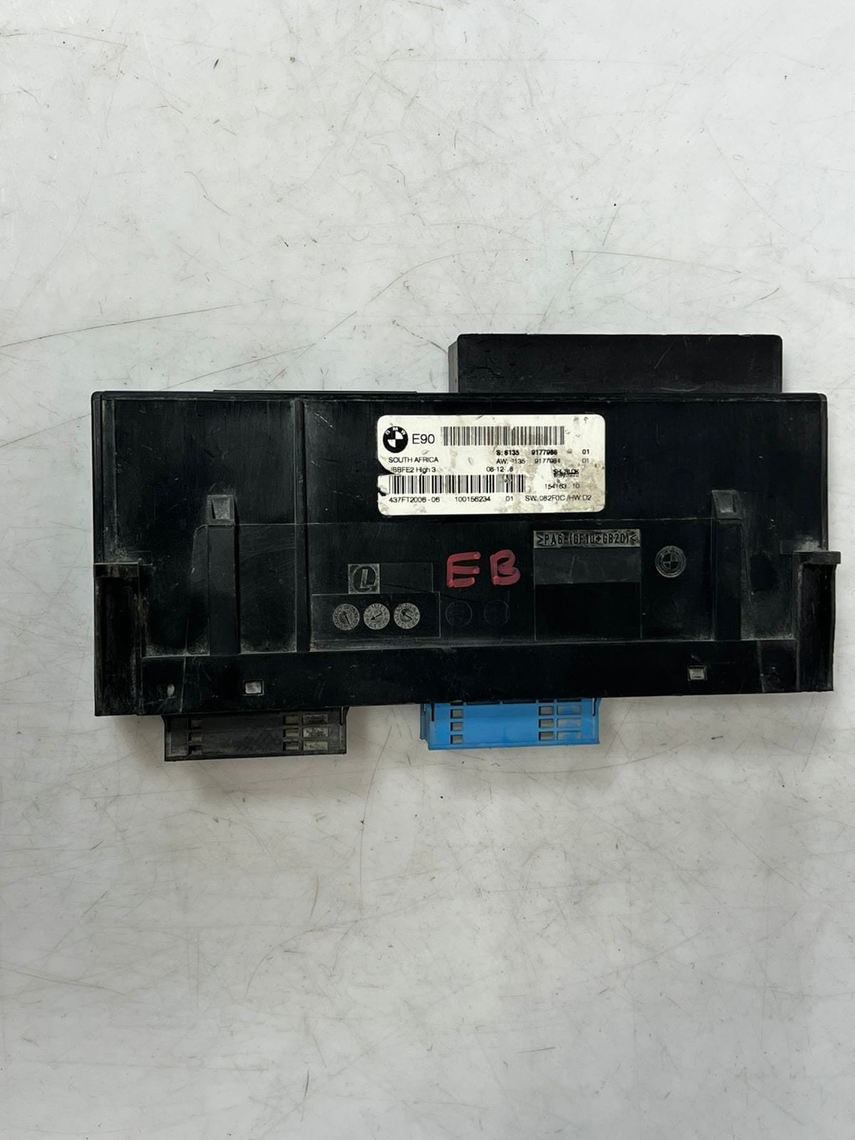 2007-2008 BMW 323i 320i E90 Body Control Module BCM 9177986 OEM