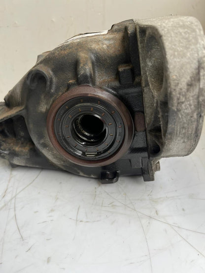 2004-2010 BMW 5' E60 E61 525i 6' E63 E64 630i Rear Differential 7560606 - 3.91