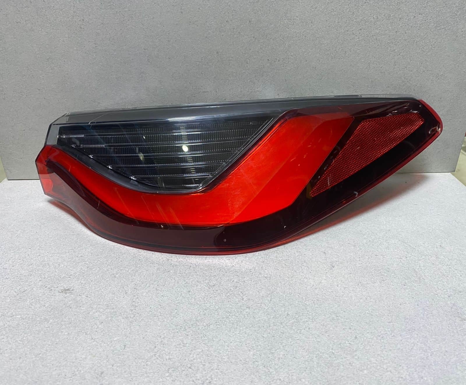 2020-2022 BMW M4 Rear Right Outer Taillight 7477606  G22 G82  430i 440i