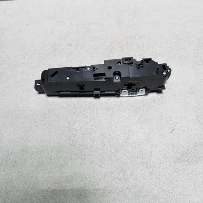 2017-2019 BMW X3 Center Console Operating Unit 6832014 G01 X3 G30 G31 G32 G38