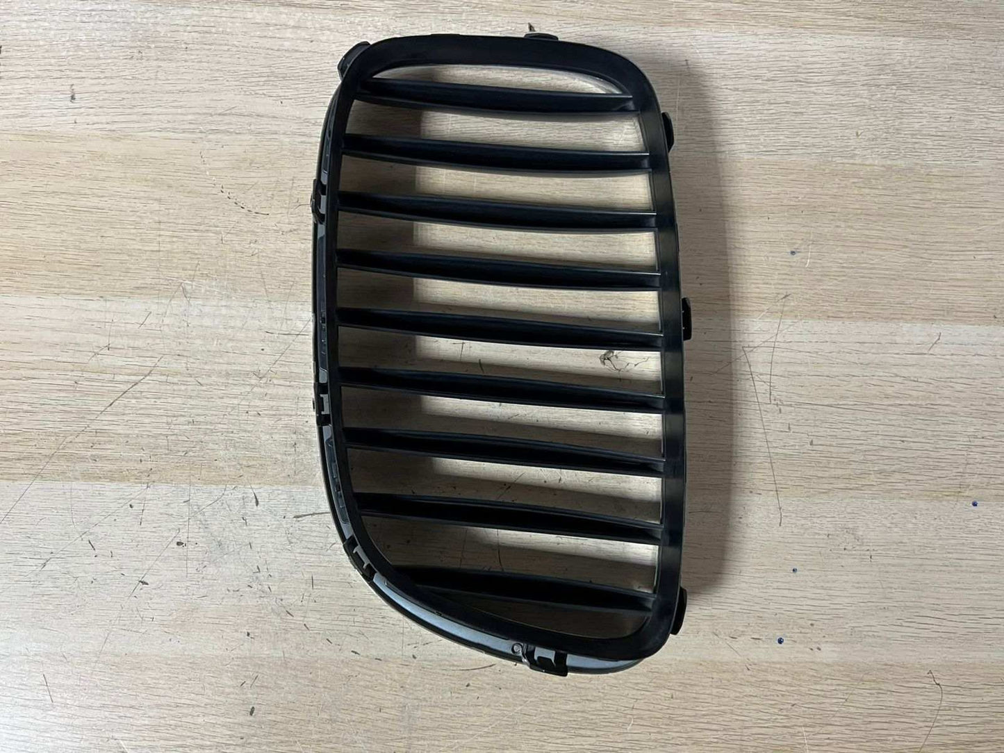BMW 5 Series GT F07 2009 Front Right Upper Bumper Grille Trim Chrome OEM 7200170