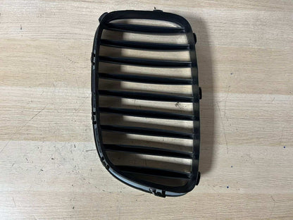 BMW 5 Series GT F07 2009 Front Right Upper Bumper Grille Trim Chrome OEM 7200170