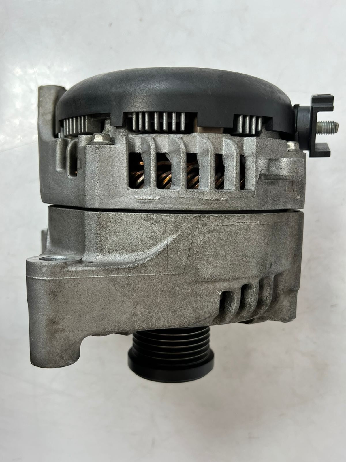 2012-2016 BMW 328i 320i, X1, X3, X5 528i N20 Alternator 7605061 OEM