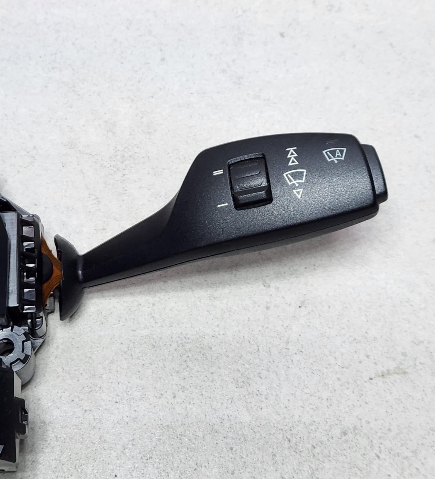 2011-2012 BMW X3 Steering Column Switch Cluster 9242282 1 Series F20 F21 