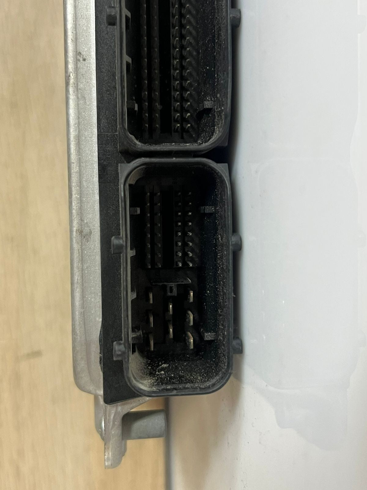 2004-2006 BMW 760i f02 Engine Control Module 7506280 Rolls Royce Phantom