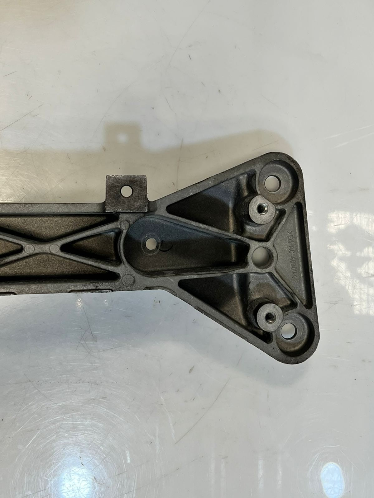 BMW F20 F21 F30 F31 F35 Gearbox Mounting Bracket 6796605 OEM