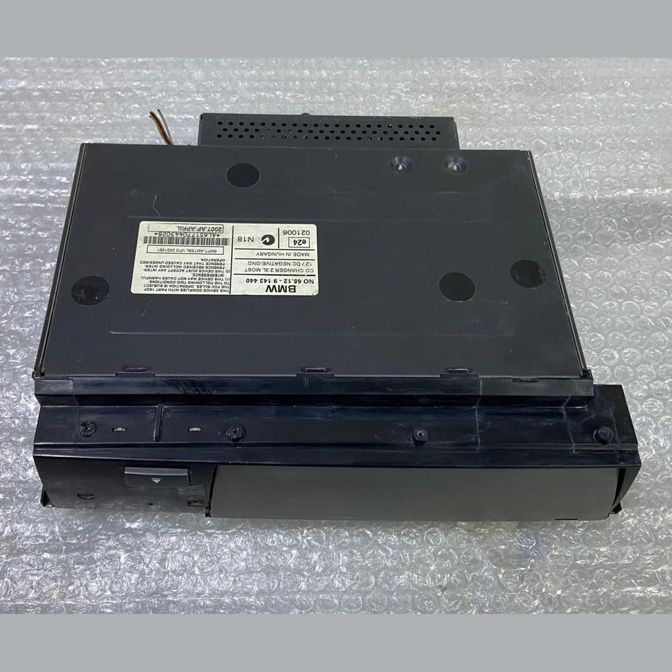 OEM BMW E65 E66 E67 7 SERIES CD CHANGER 9143440