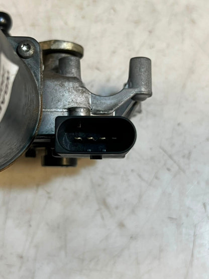 2006-2014 BMW X5 E70 Windshield Wiper Linkage MOTOR 7200536 OEM