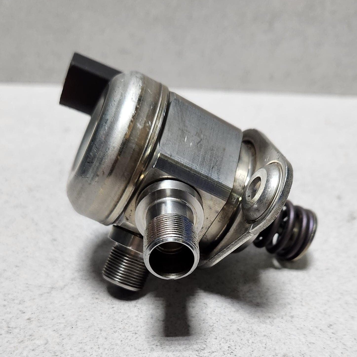 2022-2024 Mercedes-Benz SL63 AMG High Pressure Fuel Pump A1770700501  