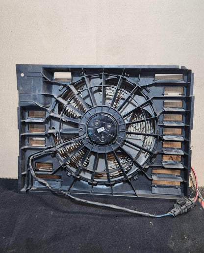 2002-2005 BMW 745i Radiator Cooling Fan Motor 6921925 745i 745Li 750i  E65 E66 