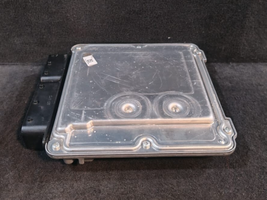 OEM  BMW X3 F25 3.0D N57 AUTO ENGINE CONTROL UNIT  ECU ONLY  DDE - 8511907