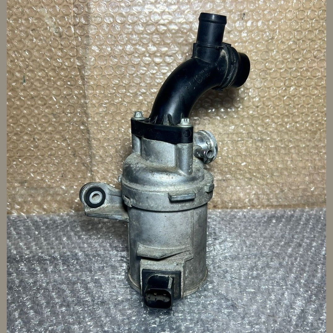 14-18 Mercedes-Benz W205 C-Class M274 Water Pump For Engine Cooling A274 2000207