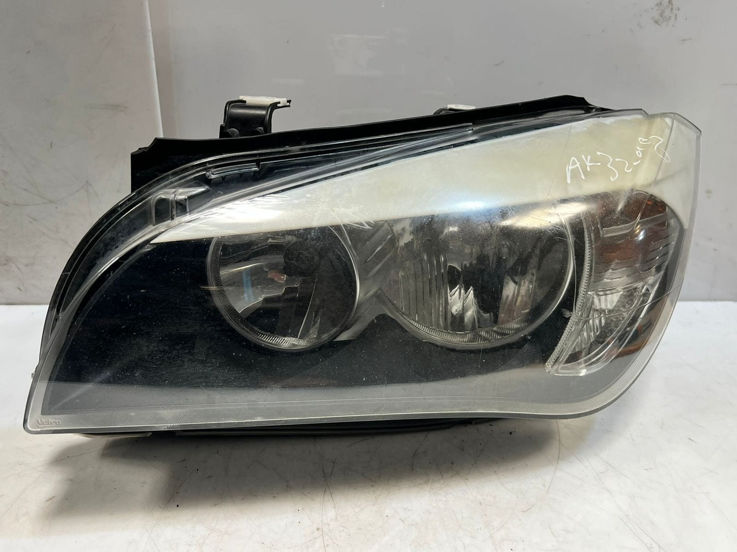 2010-2015 BMW X1 E84 LEFT PASSENGER FRONT Halogen Headlight 2990003 OEM