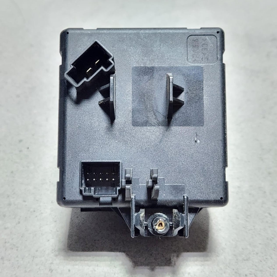 2010-2014 Mercedes-Benz C250 Ignition Switch A2075450108 W204 C300 C350 W212