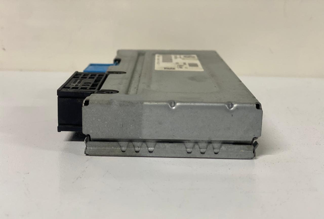 2011-2016 BMW 535i, 550i, 640i, and 740i CENTRAL GATEWAY CONTROL MODULE 9244261