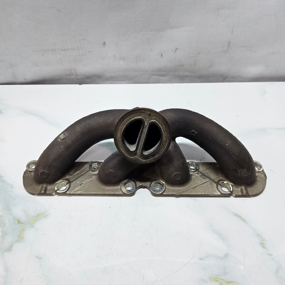 2014-2019 BMW X5 F15 G05, X6 F16, X7 G07 G11 N63 4.4 V8 Exhaust Manifold 8600284