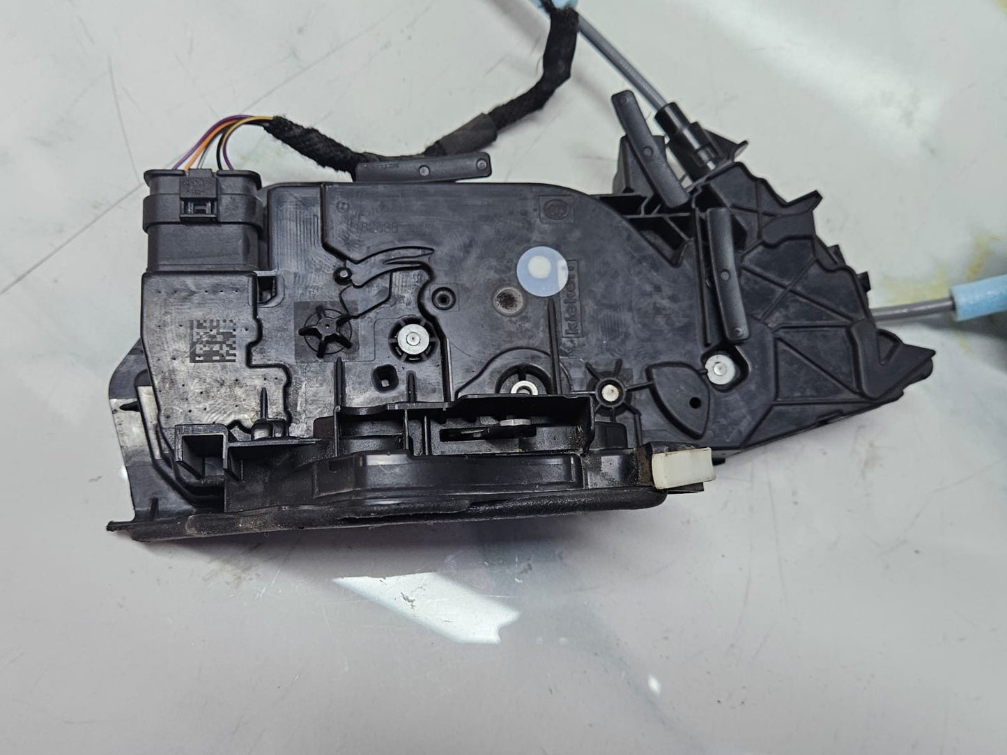 BMW 3 G20 Front Right Door System Latch 5121 7445042 OEM