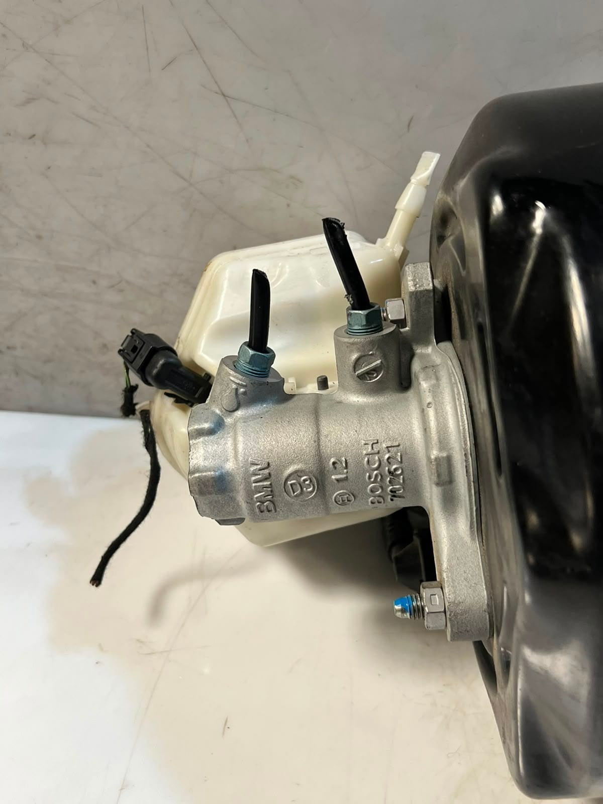 2014-2016 BMW 3 Series F30 F20 F21 F22 228i Brake Servo Master Cylinder 6798419