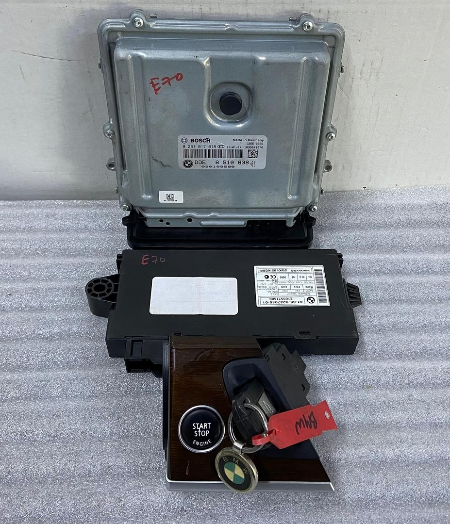 OEM BMW X5 E70 Engine Control Unit ECU SET 8510838 Diesel BOSCH