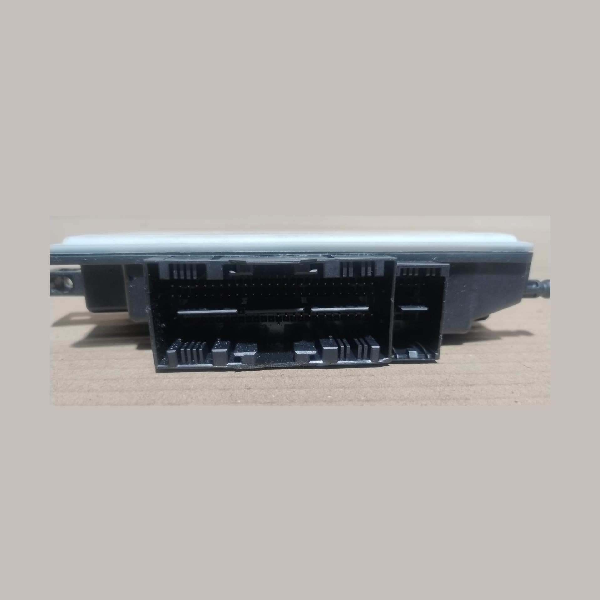 BMW X3 F25 COLLISION IMPACT  CONTROL MODULE ECU  9319492