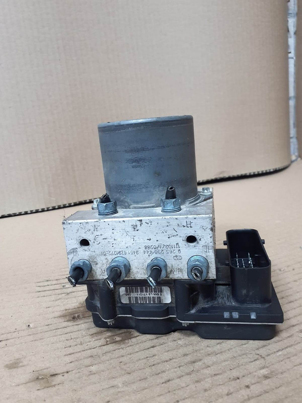 2012 BMW X1 E84 E90 2.0L Pre-LCI ABS ANTI LOCK BRAKE Pump Control Unit 6850226