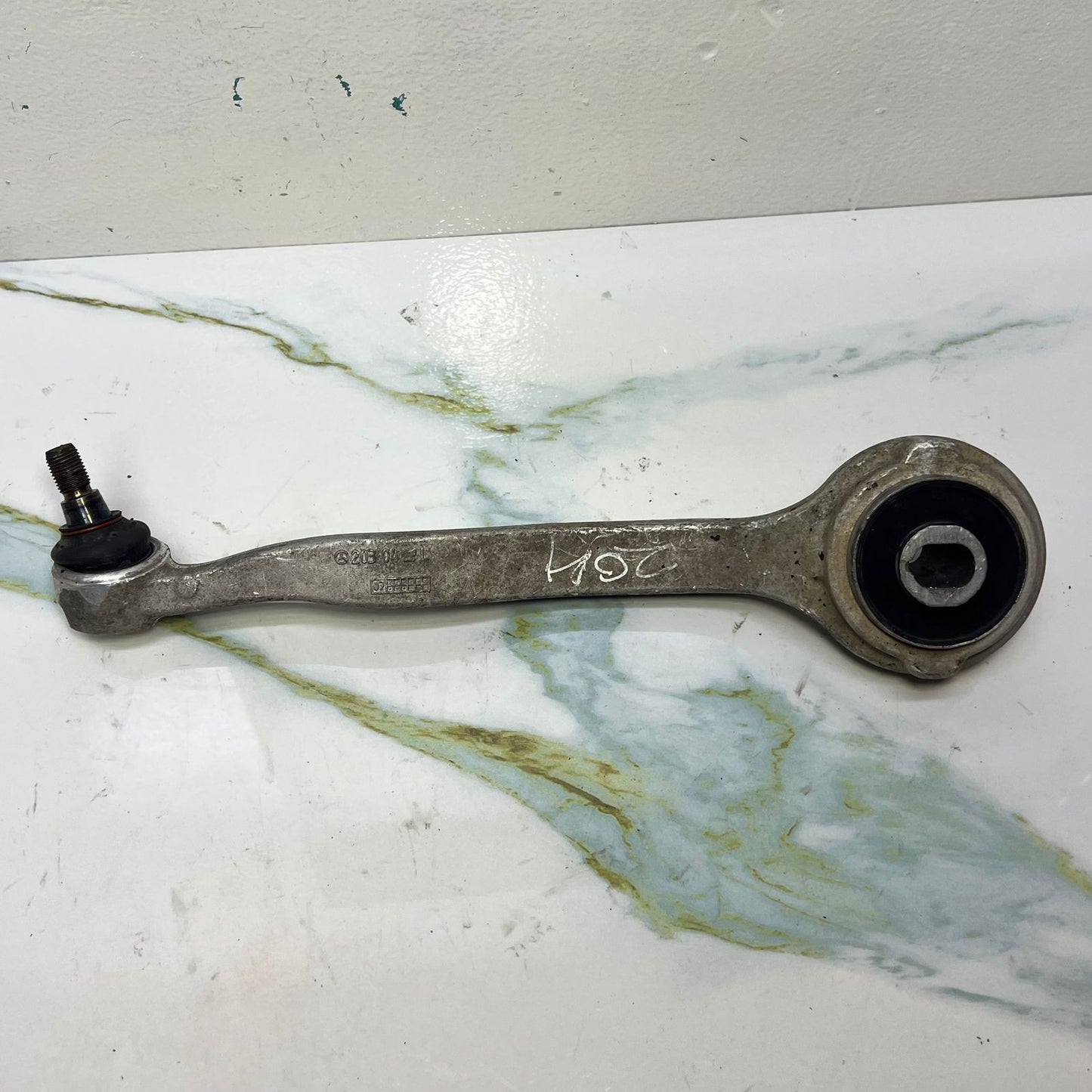 08-14 Mercedes W207 E350 C300 C350 Front Left Side Suspension Upper Control Arm