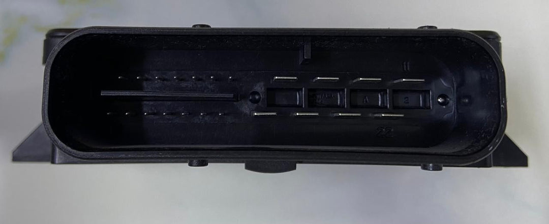 OEM BMW F10 F11 F12 EMF Module Parking Brake Unit Electric Control 6863800
