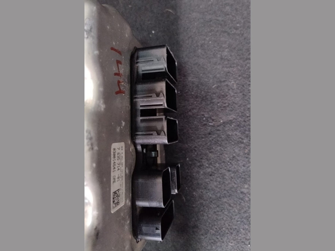 7635714 BMW ENGINE CONTROL UNIT DME  F10 F11 X3 ECU ONLY
